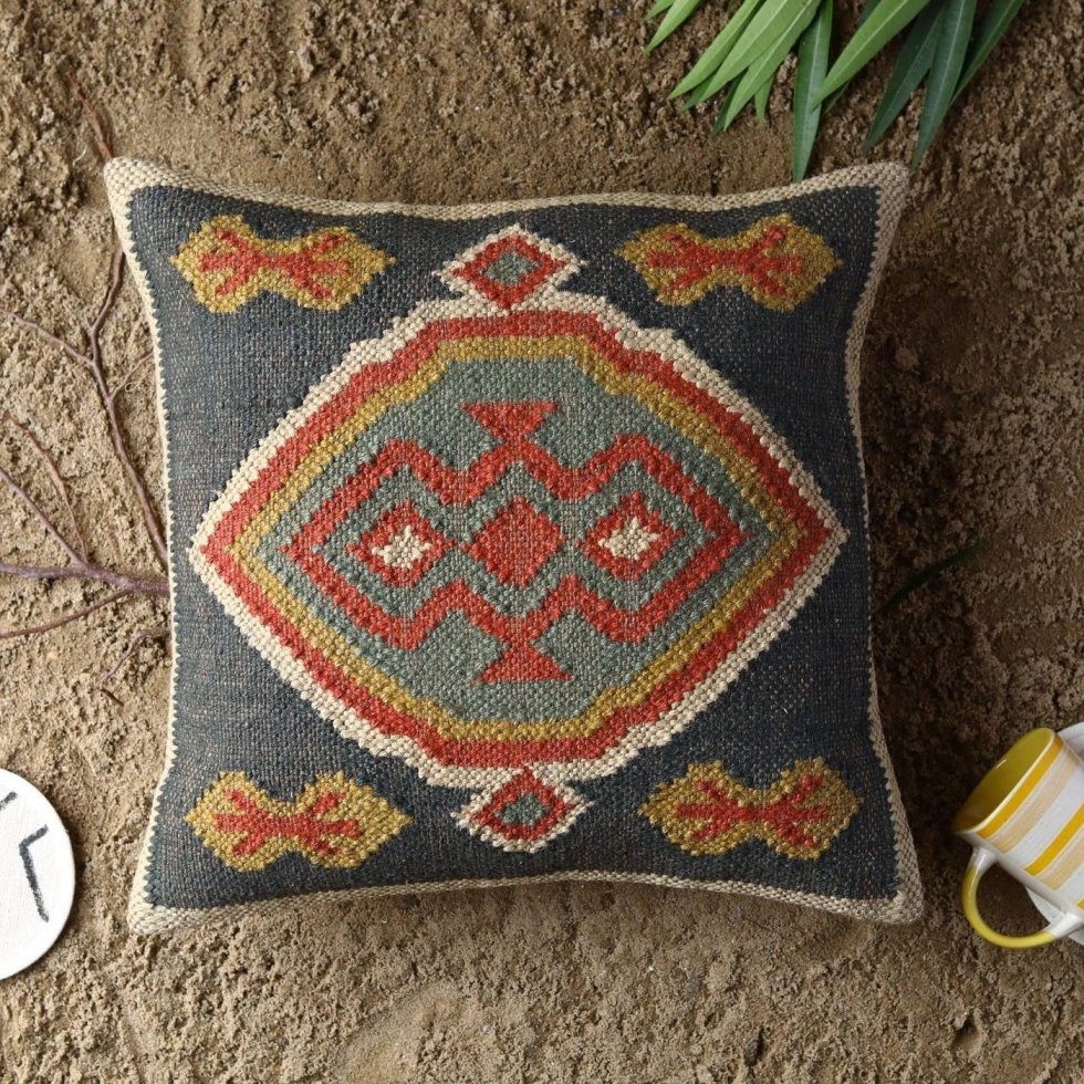 Cuscino etnico in lana e juta kilim - immagine 2
