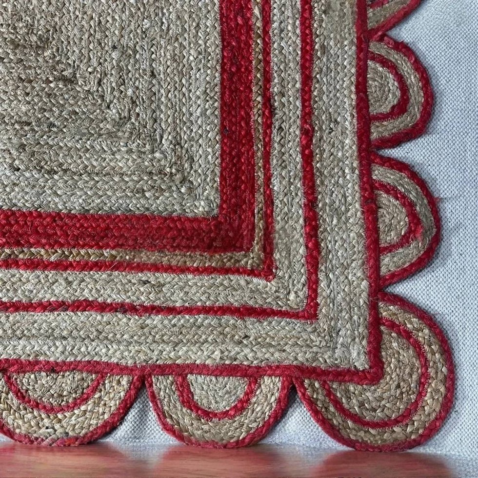 Tappeto in iuta rosso con bordo smerlato - immagine 4
